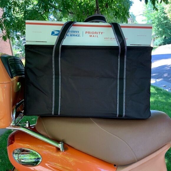 POSHMARK XXL ULTIMATE WIREFRAME UTILITY TOTE IN BLACK FABRIC COLLAPSIBLE POCKET - Picture 5 of 14